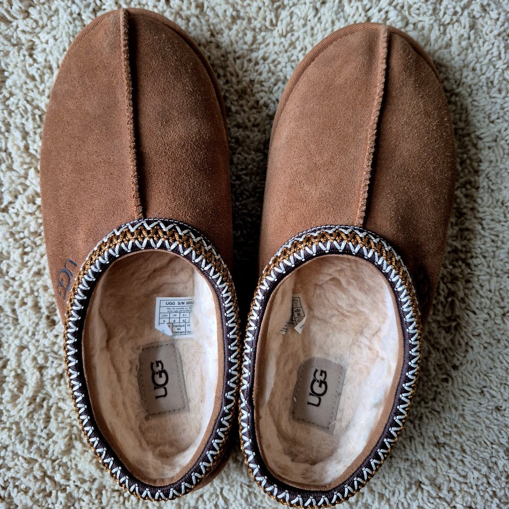 Ugg Tasman Slipper Size 9